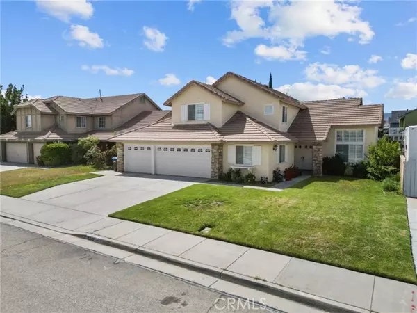 2330 Sycamore Lane, Palmdale, CA 93551
