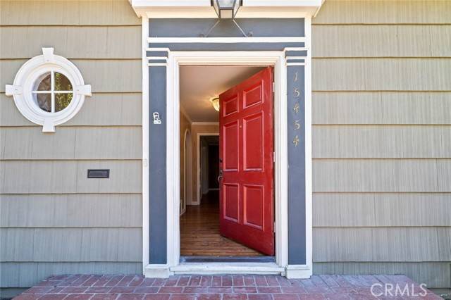 Sherman Oaks, CA 91403,15454 Sutton Street