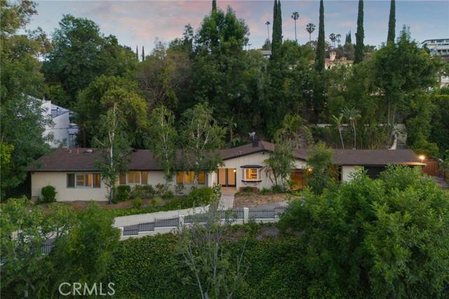 Tarzana (los Angeles), CA 91356,4901 Amigo Avenue