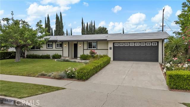 8454 Hanna Avenue, West Hills (los Angeles), CA 91304