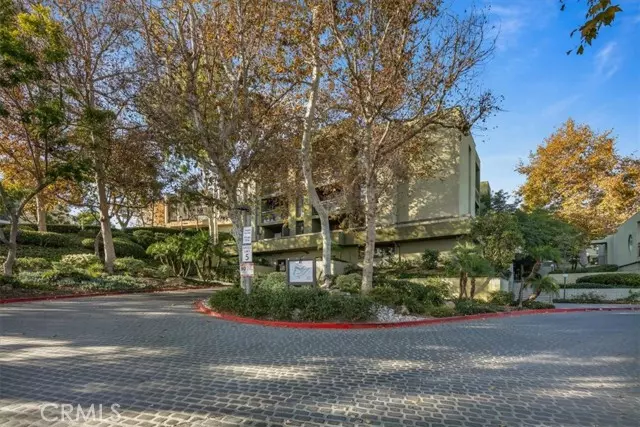 898 Temple #125, Los Angeles, CA 90042