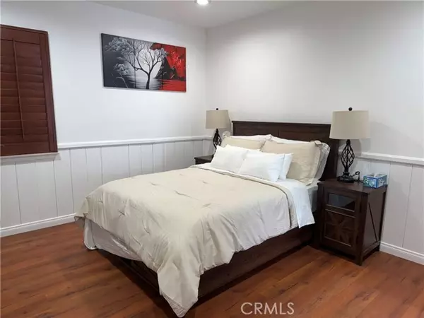 7029 Bellaire Avenue #B, North Hollywood (los Angeles), CA 91605