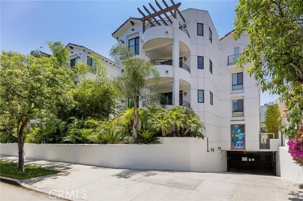 5253 Vantage Avenue #202,  Valley Village,  CA 91607