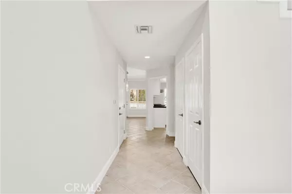 Encino (los Angeles), CA 91316,5200 White Oak Avenue #52