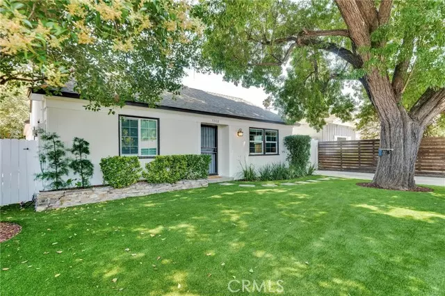 5550 Fallbrook Avenue, Woodland Hills (los Angeles), CA 91367