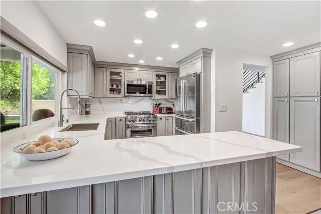 Westlake Village, CA 91361,31701 Kentfield Court