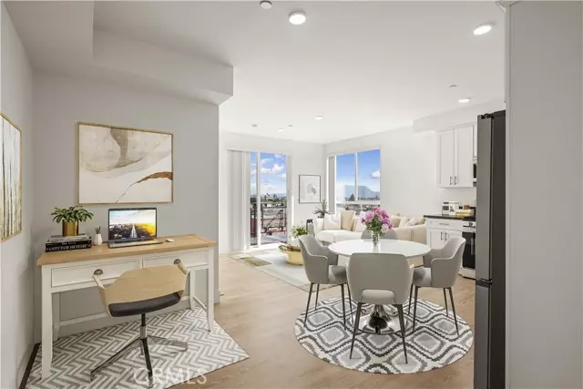 11714 Archwood Street #306, North Hollywood (los Angeles), CA 91606