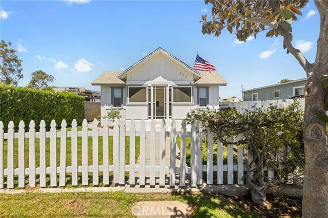 435 S Palm Avenue, Santa Paula, CA 93060