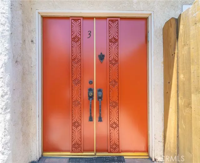 Sherman Oaks, CA 91403,14947 Dickens Street #3