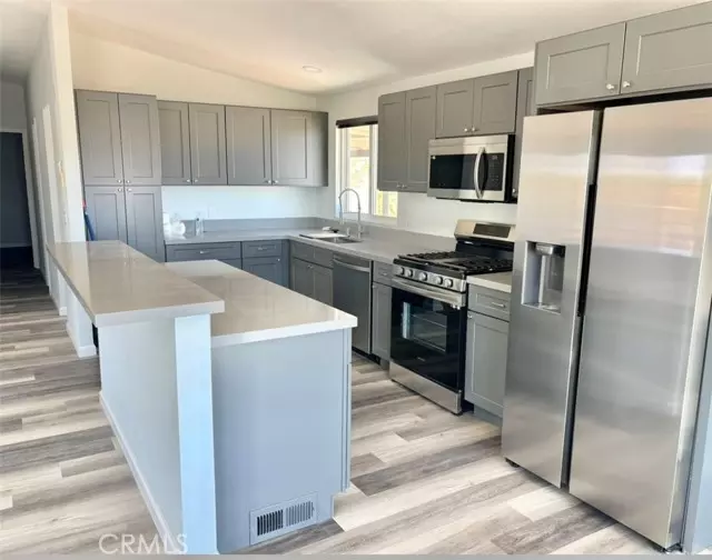 63136 Sunny Sands Drive, Joshua Tree, CA 92252