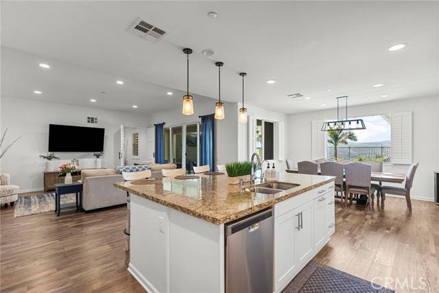 Canyon Country (santa Clarita), CA 91387,18689 Big Cedar Drive