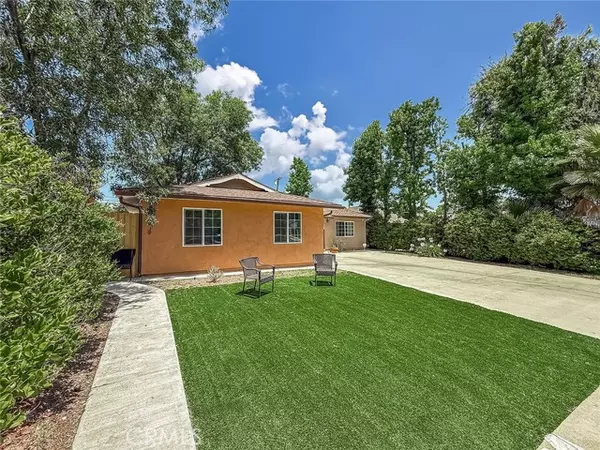 Woodland Hills (los Angeles), CA 91367,24017 Sylvan Street