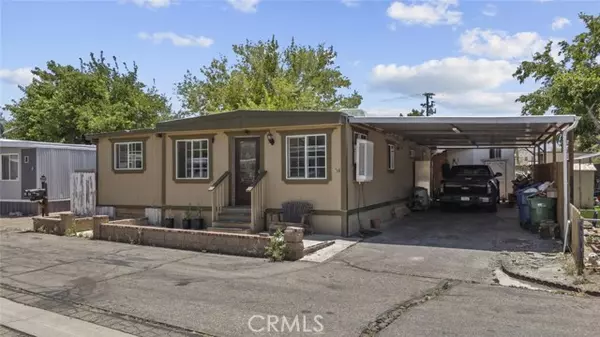 3255 E Avenue R #34, Palmdale, CA 93550