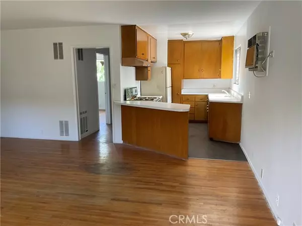 North Hollywood (los Angeles), CA 91606,6259 Coldwater Canyon Avenue #13