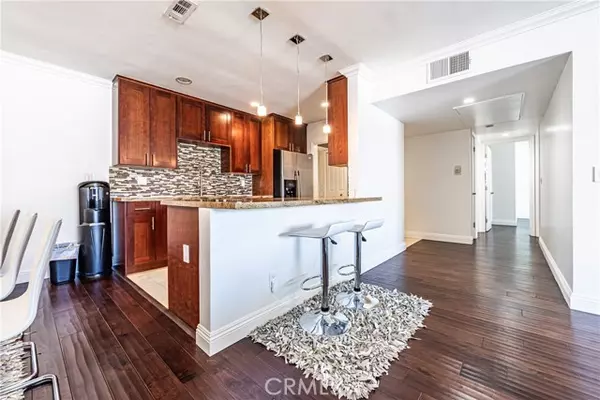 5454 Zelzah Avenue #314, Encino (los Angeles), CA 91316
