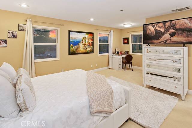 West Hills (los Angeles), CA 91304,7900 Vicky Avenue
