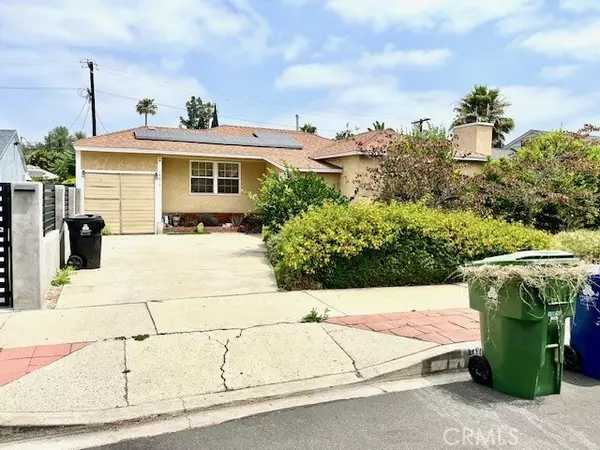 19017 Vanowen Street,  Reseda (los Angeles),  CA 91335
