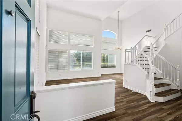 Valencia (santa Clarita), CA 91354,27545 Wellsley Way