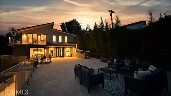 Studio City (los Angeles), CA 91604,12480 Viewcrest Road