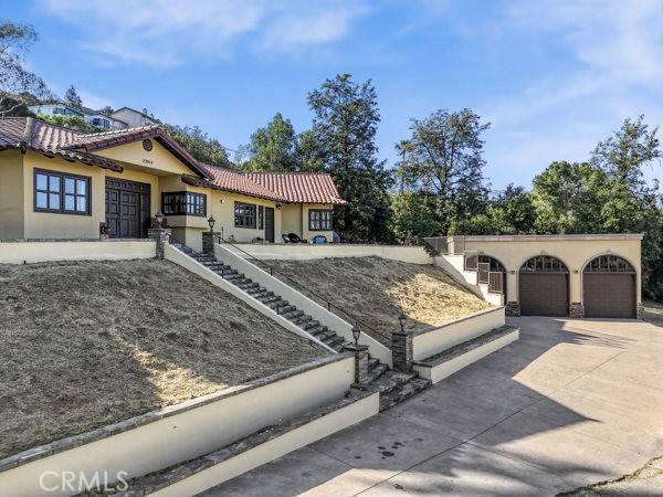 23911 Homezell Drive, West Hills (los Angeles), CA 91304
