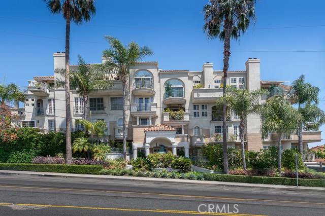 960 N Doheny Drive #102, West Hollywood, CA 90069