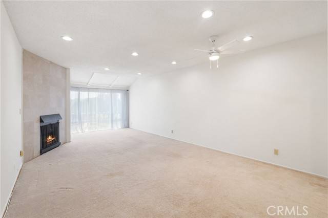 Valley Village, CA 91607,12830 Burbank Boulevard #320