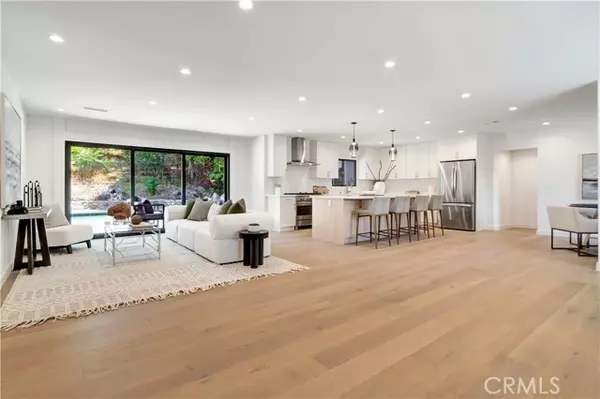 Tarzana (los Angeles), CA 91356,4830 Hasekian Drive