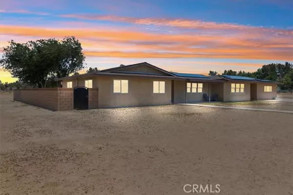 44850 43rd Street, Lancaster, CA 93535