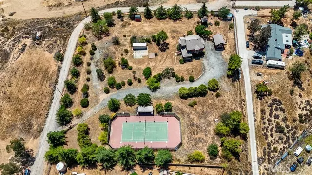 10821 Los Jordans Road, Agua Dulce, CA 91390