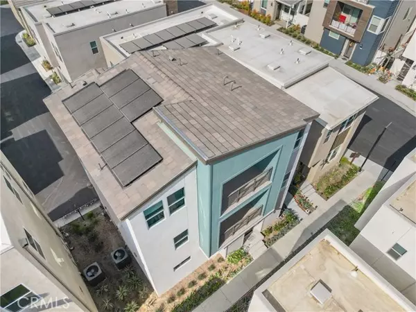 Valencia (santa Clarita), CA 91381,27422 Pioneer Court