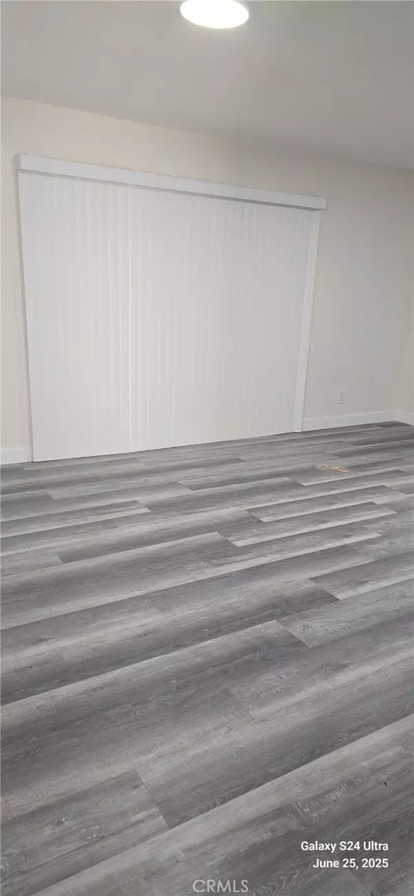 Inglewood, CA 90303,10230 England Avenue #2