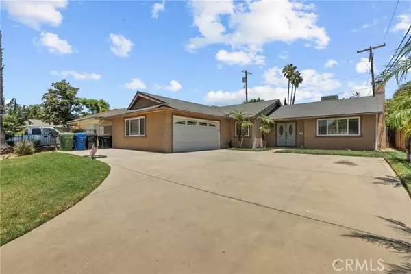 13036 Kismet Avenue, Sylmar (los Angeles), CA 91342