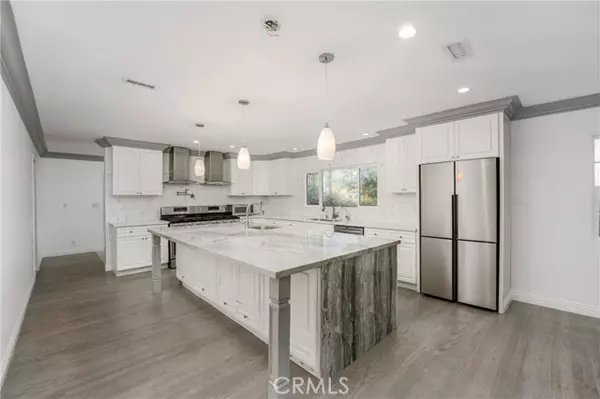 6059 Vantage Avenue, Los Angeles, CA 91606