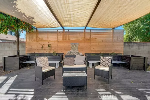 Los Angeles, CA 91606,6059 Vantage Avenue