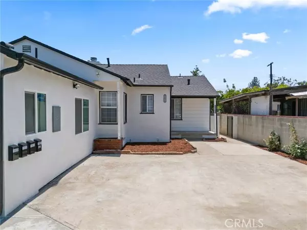 Reseda (los Angeles), CA 91335,18656 Runnymede Street