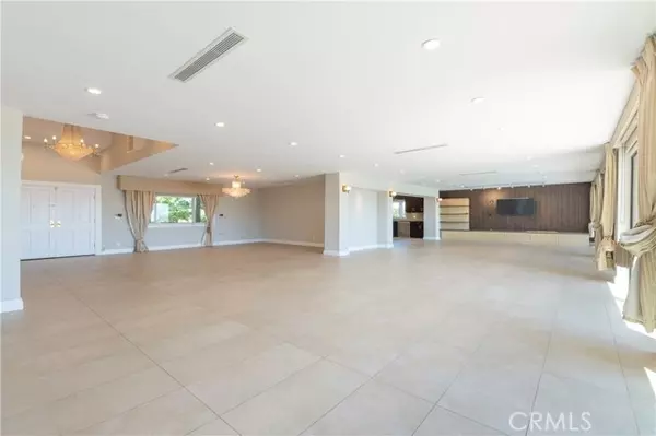 Encino (los Angeles), CA 91436,16511 Academia Drive