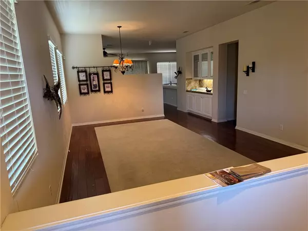 Saugus (santa Clarita), CA 91390,22045 Milestone Street