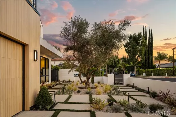 Encino (los Angeles), CA 91316,5004 S Enfield Avenue