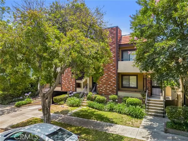 1207 N Columbus Avenue, Glendale, CA 91202