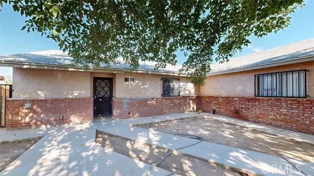 38539 35th Street, Palmdale, CA 93550