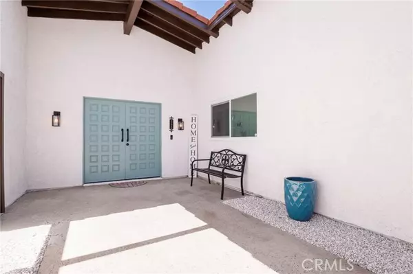Granada Hills (los Angeles), CA 91344,17532 Ludlow Street