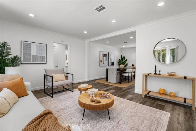 18025 Victory Boulevard, Reseda (los Angeles), CA 91335