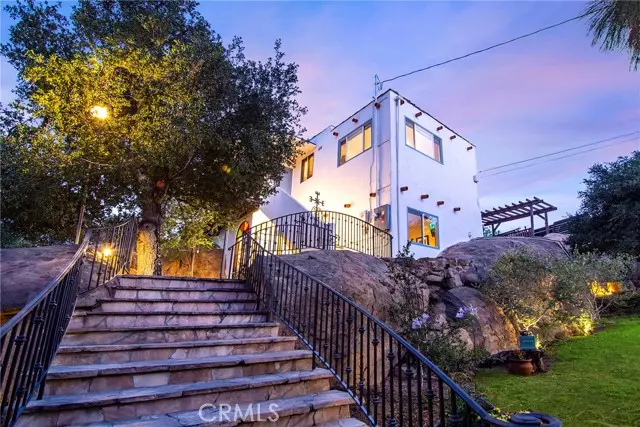 8500 Val Verde Drive, West Hills (los Angeles), CA 91304