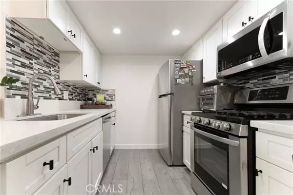 Los Angeles, CA 90015,1119 Albany Street #225