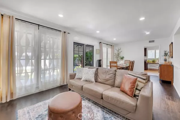 Granada Hills (los Angeles), CA 91344,10923 Haskell Avenue