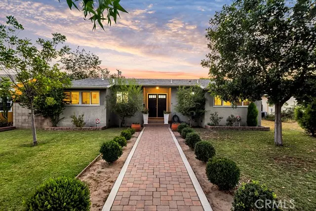 Granada Hills (los Angeles), CA 91344,10923 Haskell Avenue