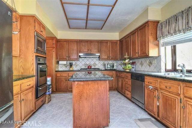 Palmdale, CA 93551,373 Rainbow Terr