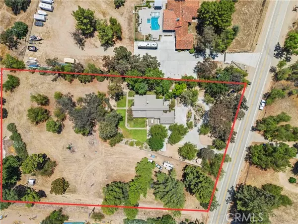 Saugus (santa Clarita), CA 91390,30045 Bouquet Canyon Road