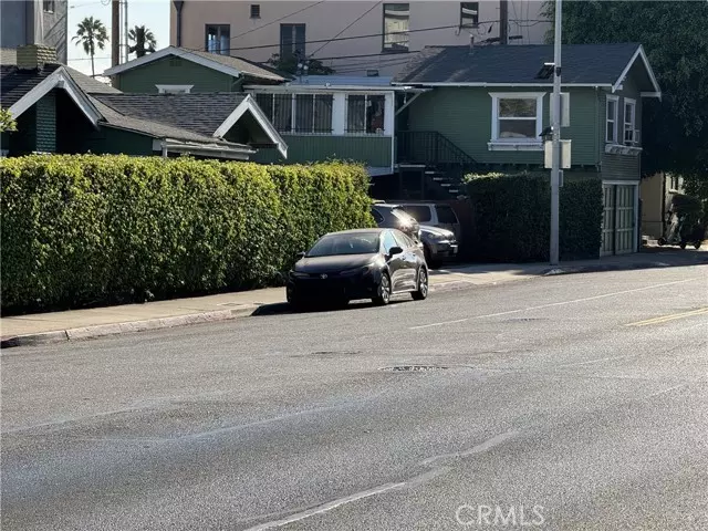 West Hollywood, CA 90046,1253 N Orange Grove