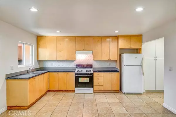 6735 Elmer Avenue #12, North Hollywood (los Angeles), CA 91606